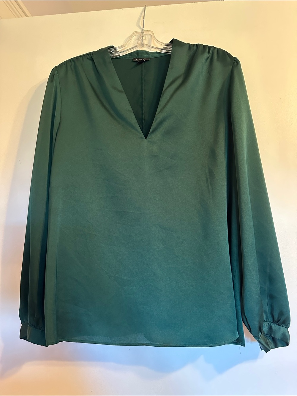 Ann Taylor Deep Green V-Neck Long Sleeve Blouse